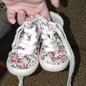 Blowfish Floral Kids Sneakers - Cream and Pink